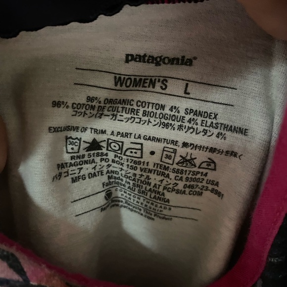 Patagonia halter dress with built in bra. Size large - Picture 3 of 4